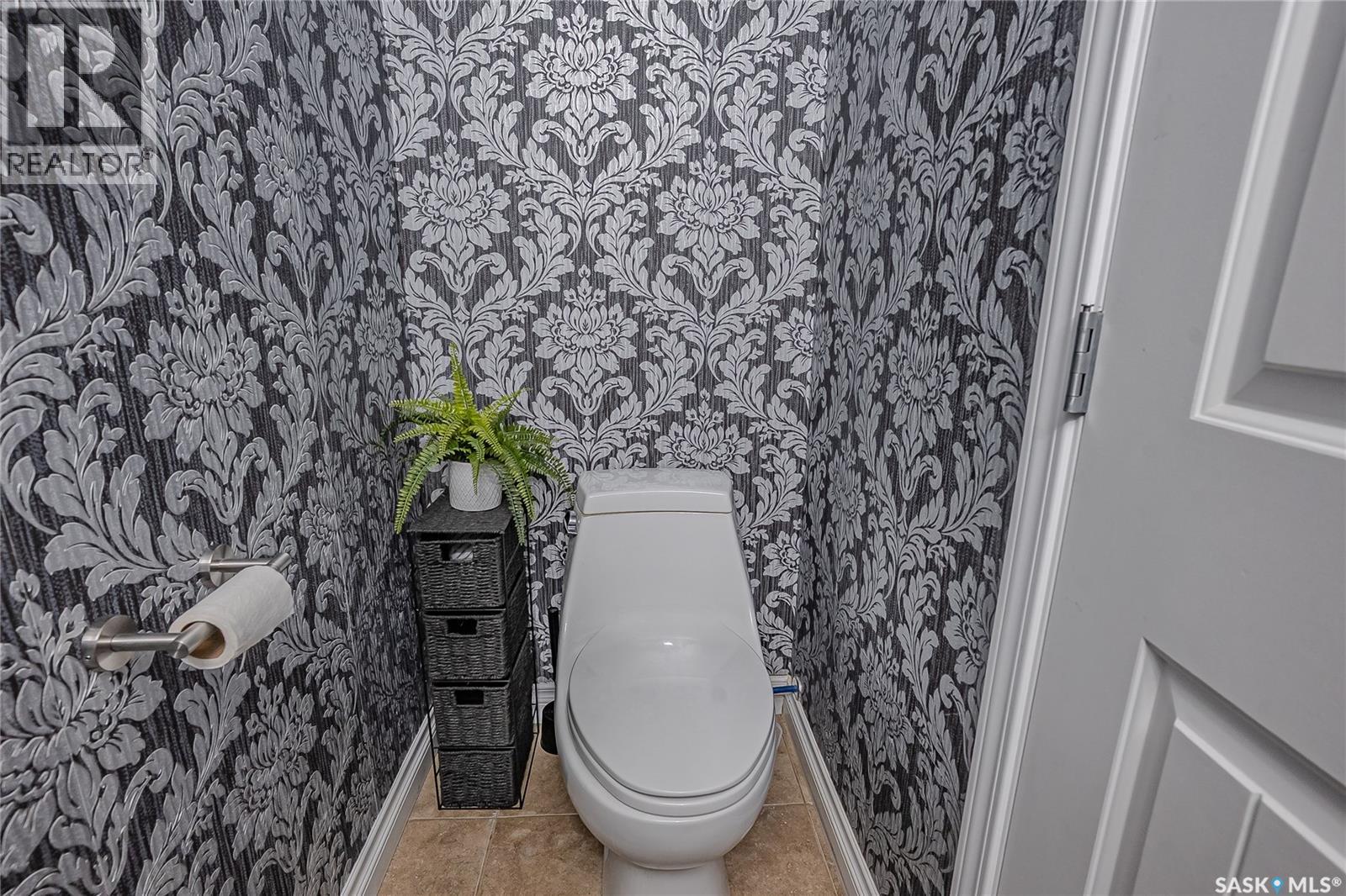 1526 Shepherd Crescent, Saskatoon, SK - Indoor Photo Showing Bathroom