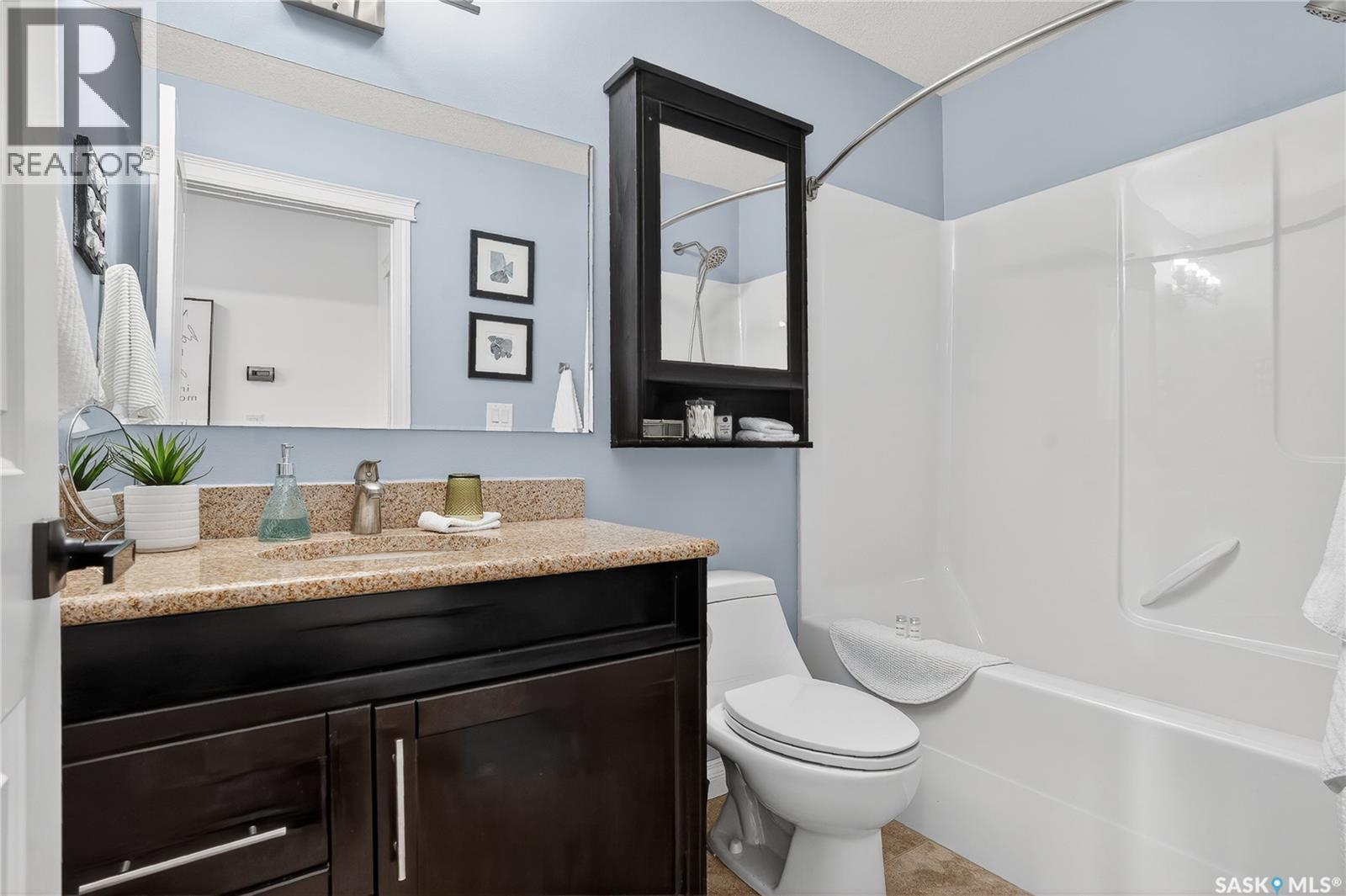 1526 Shepherd Crescent, Saskatoon, SK - Indoor Photo Showing Bathroom
