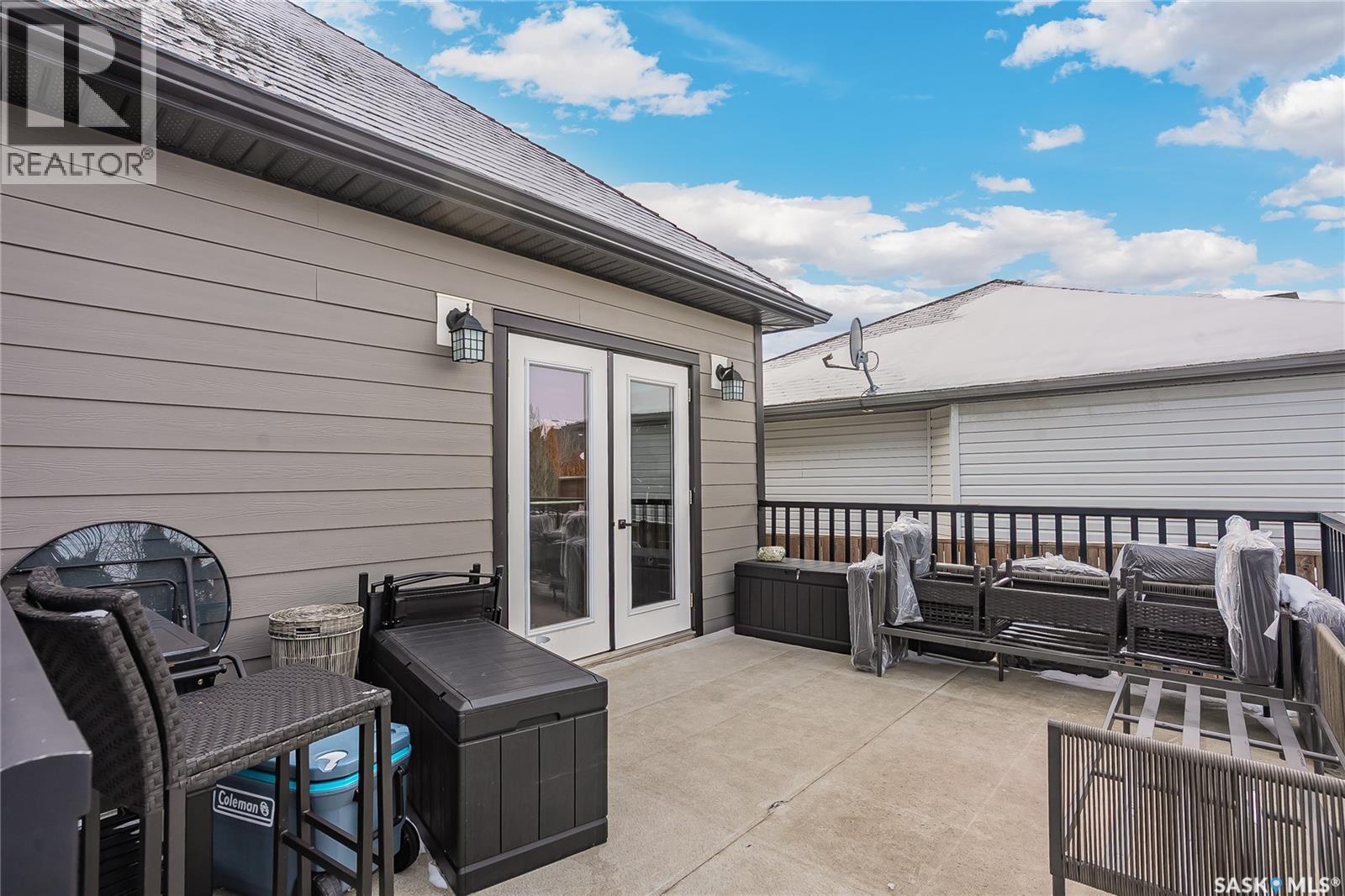 1526 Shepherd Crescent, Saskatoon, SK - Outdoor With Deck Patio Veranda With Exterior