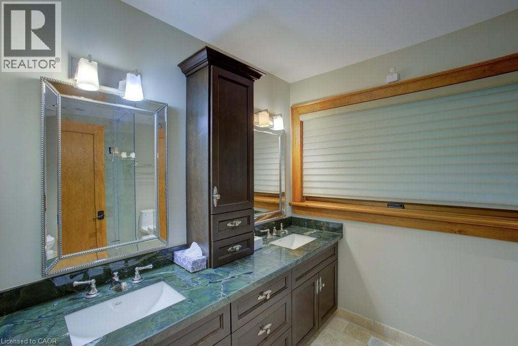 8429 Poplar Sideroad, Clearview, ON - Indoor Photo Showing Bathroom