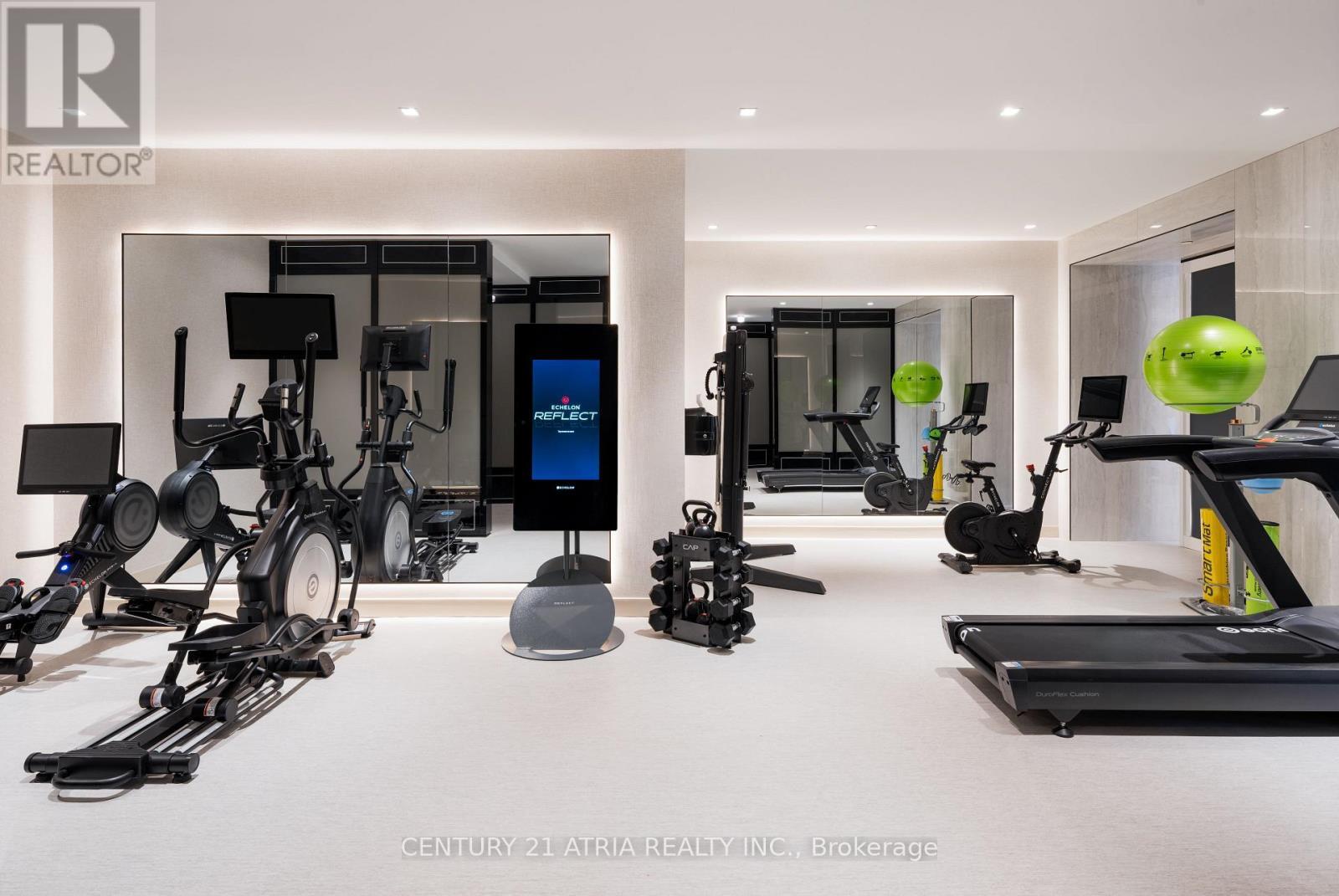 2111 - 8 Wellesley Street W, Toronto, ON - Indoor Photo Showing Gym Room