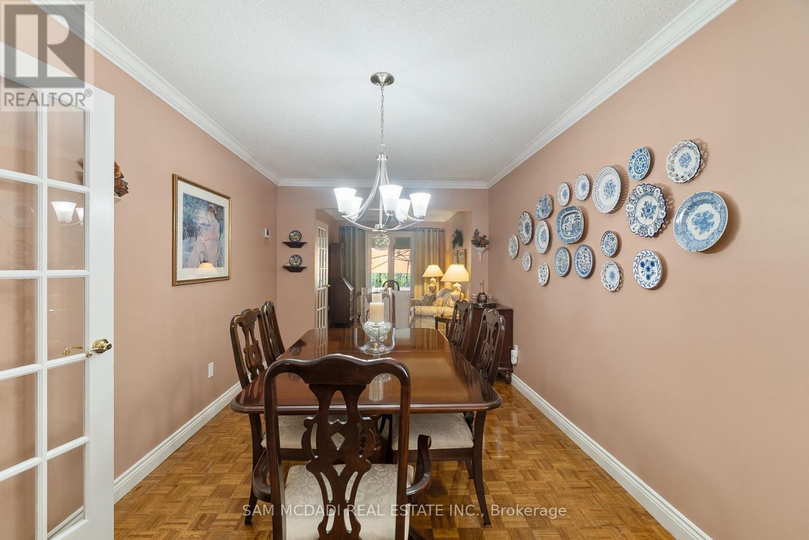 4260 Shelby Crescent, Mississauga, ON - Indoor Photo Showing Dining Room