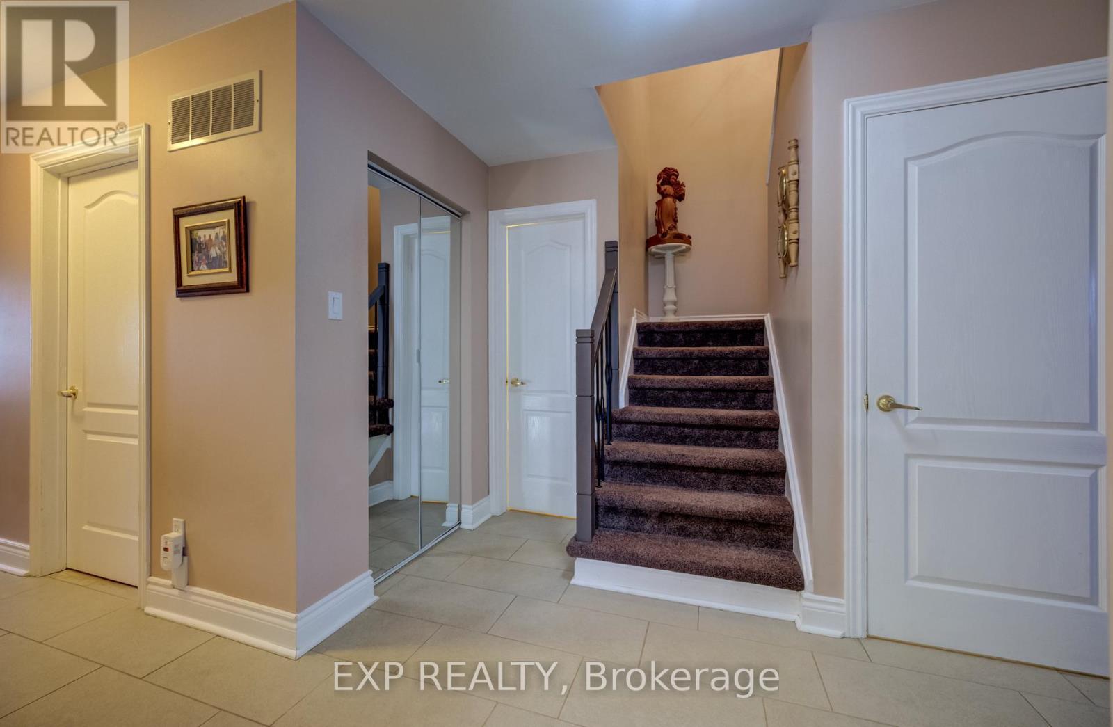 2593 Barcella Crescent, Mississauga, ON - Indoor Photo Showing Other Room