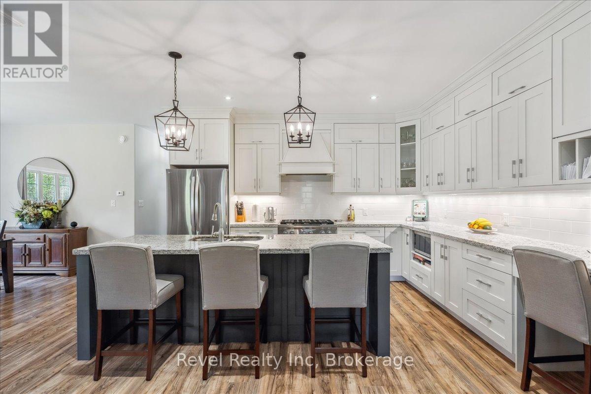 59 Trout Lane, Tiny, ON - Indoor Photo Showing Kitchen With Upgraded Kitchen