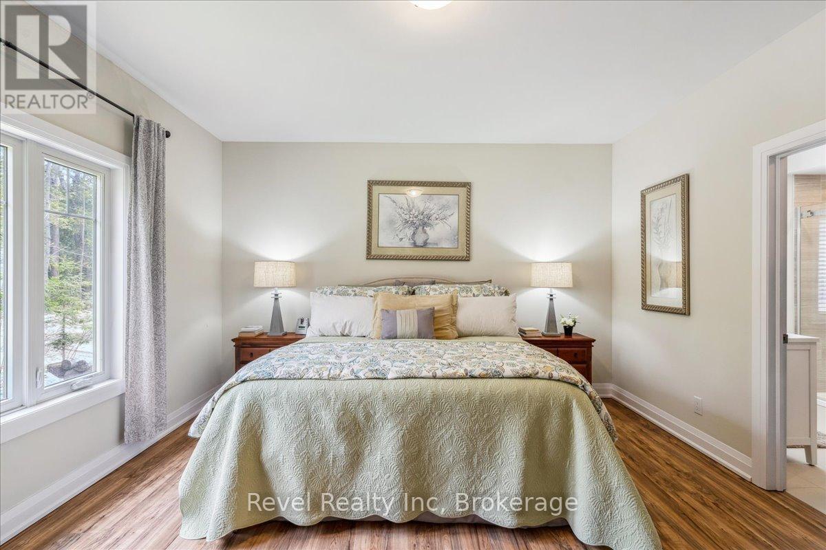 59 Trout Lane, Tiny, ON - Indoor Photo Showing Bedroom