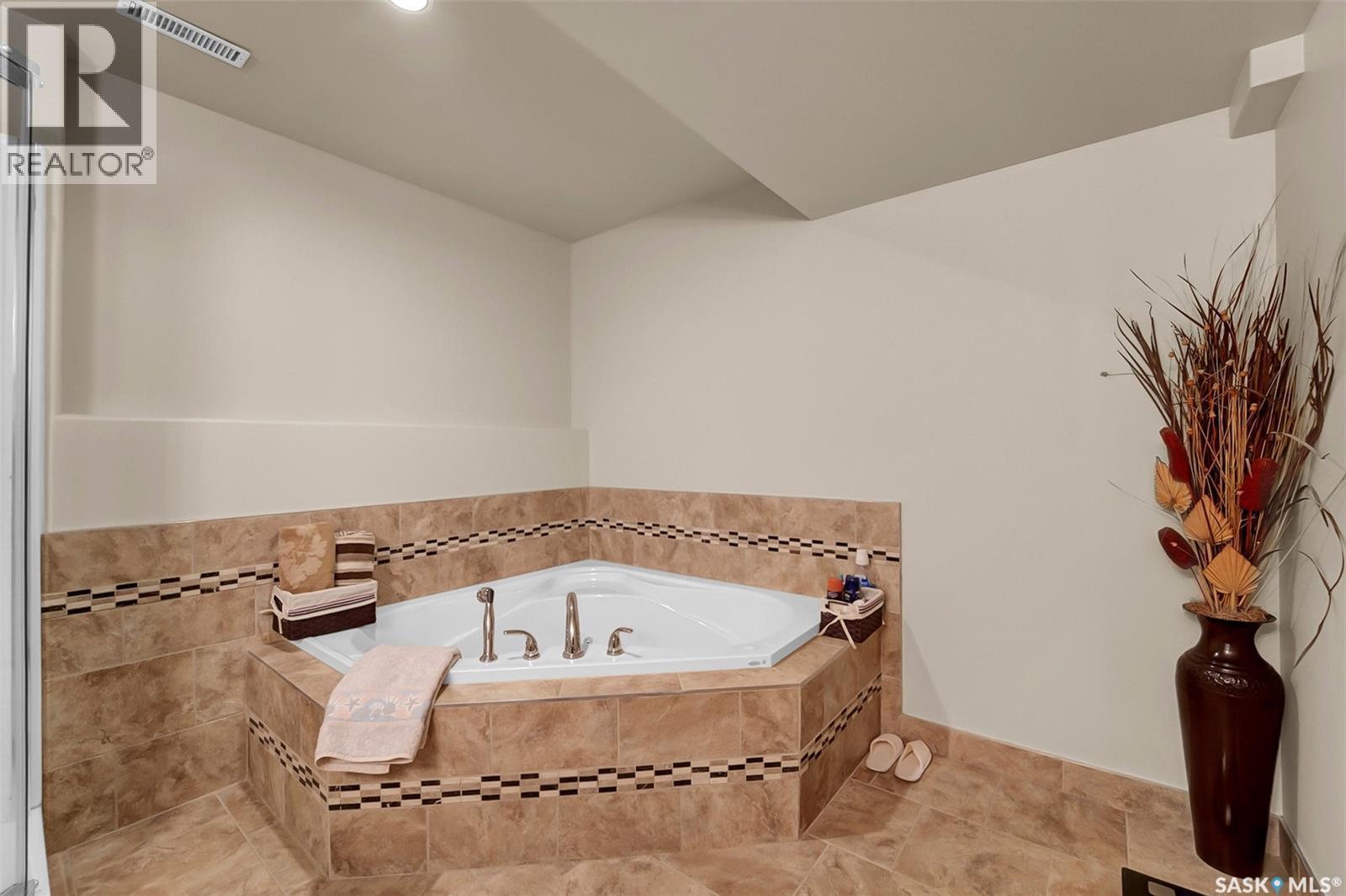 539 Beckett Crescent, Saskatoon, SK - Indoor Photo Showing Bathroom