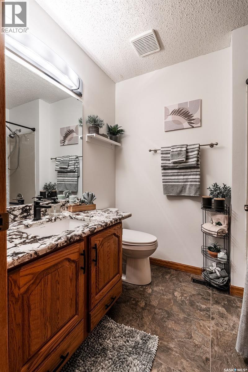 326 Bornstein Crescent, Saskatoon, SK