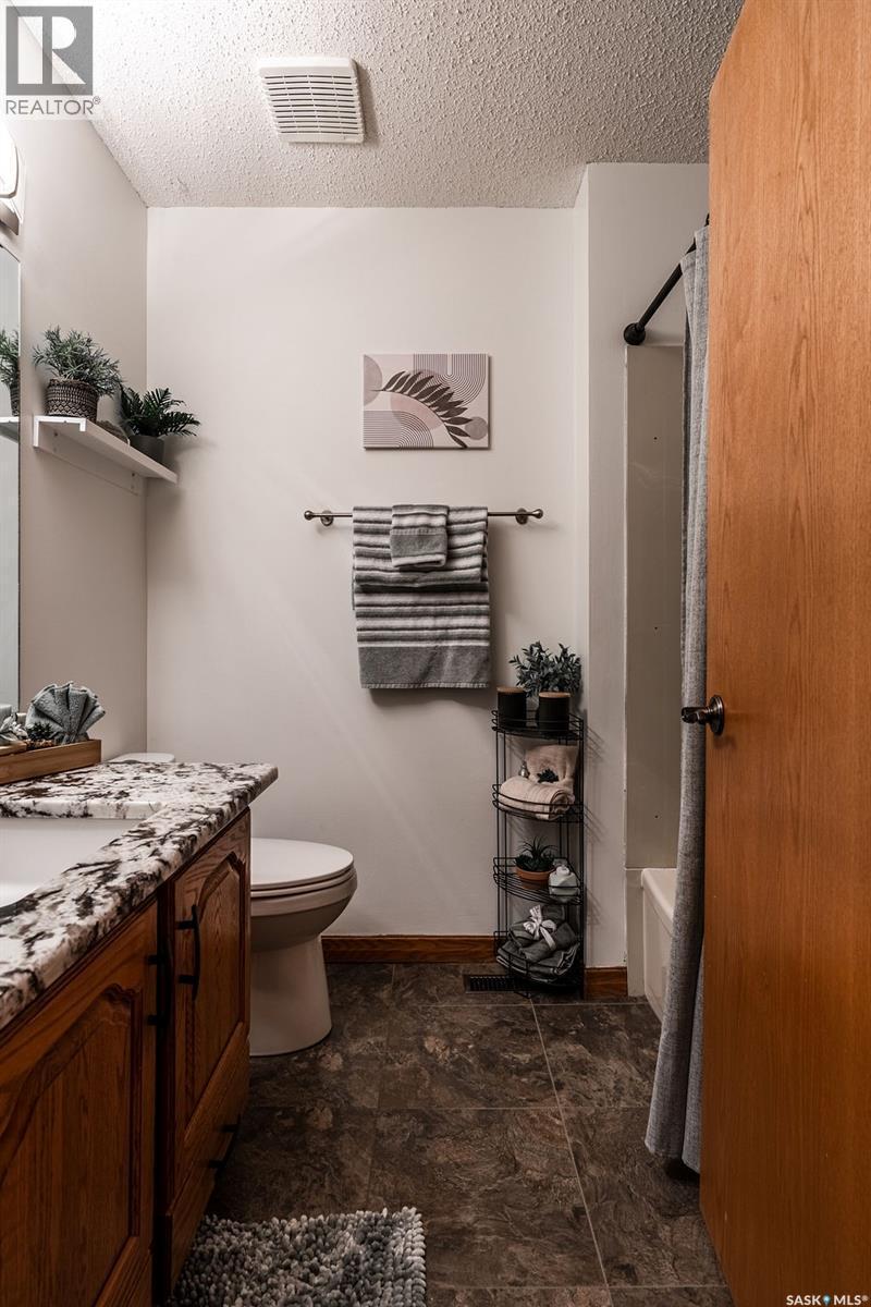 326 Bornstein Crescent, Saskatoon, SK