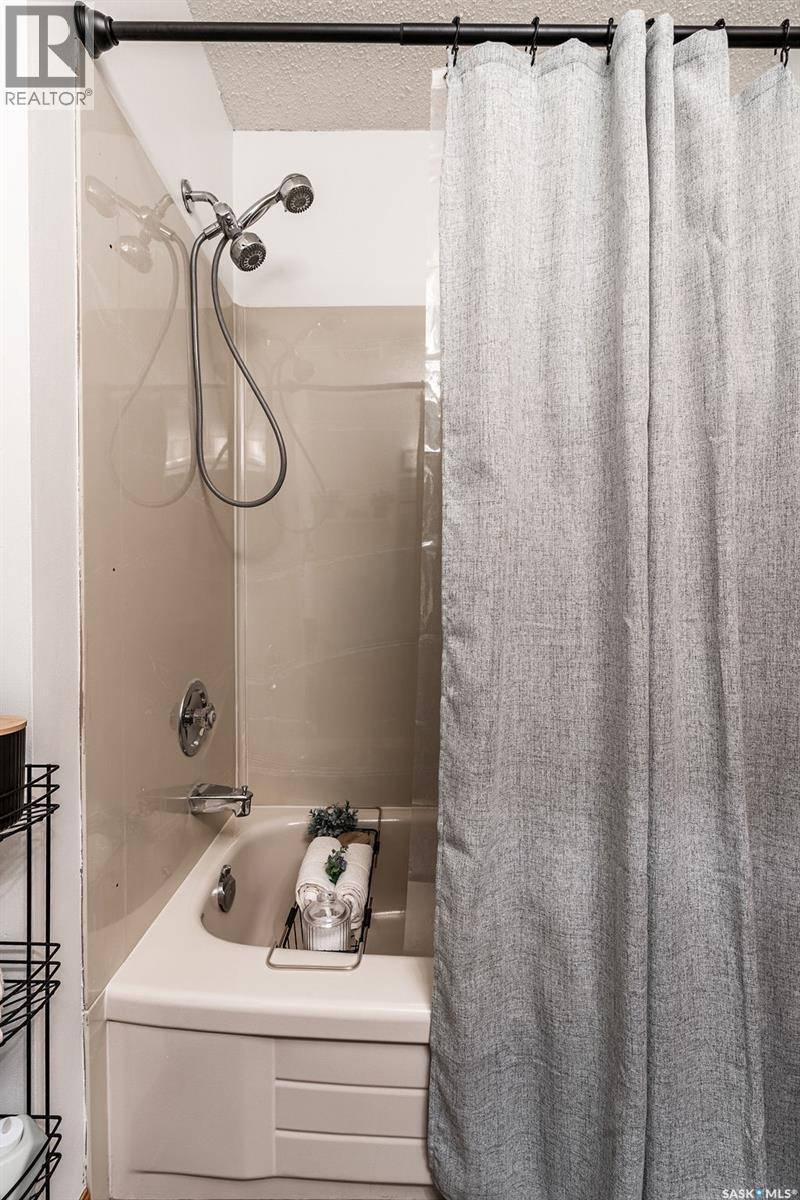 326 Bornstein Crescent, Saskatoon, SK