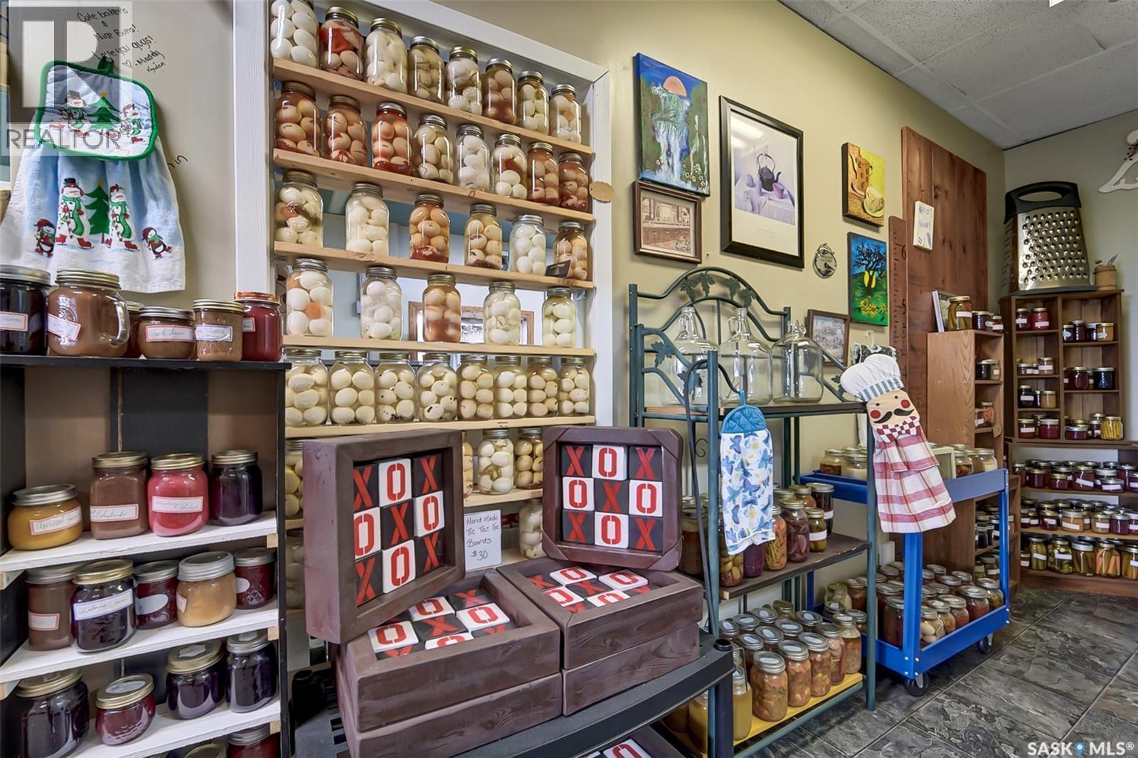 113 Railway Avenue W, Watson, SK