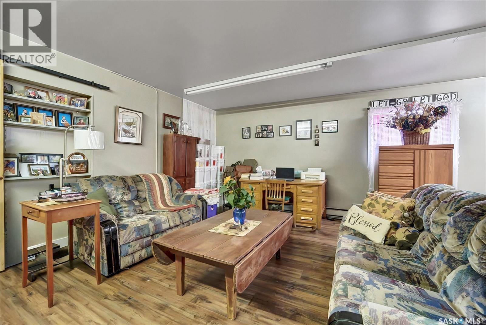 113 Railway Avenue W, Watson, SK