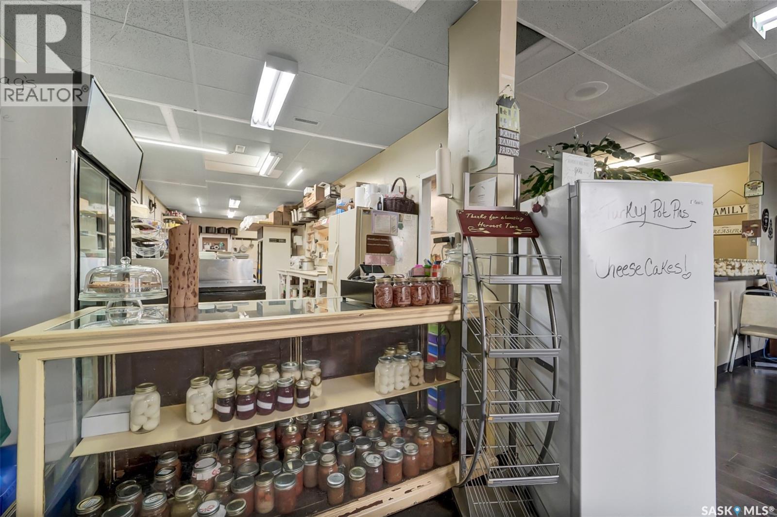 113 Railway Avenue W, Watson, SK