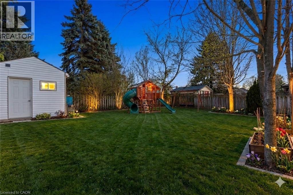 41 Delavan Drive, Cambridge, ON - Outdoor