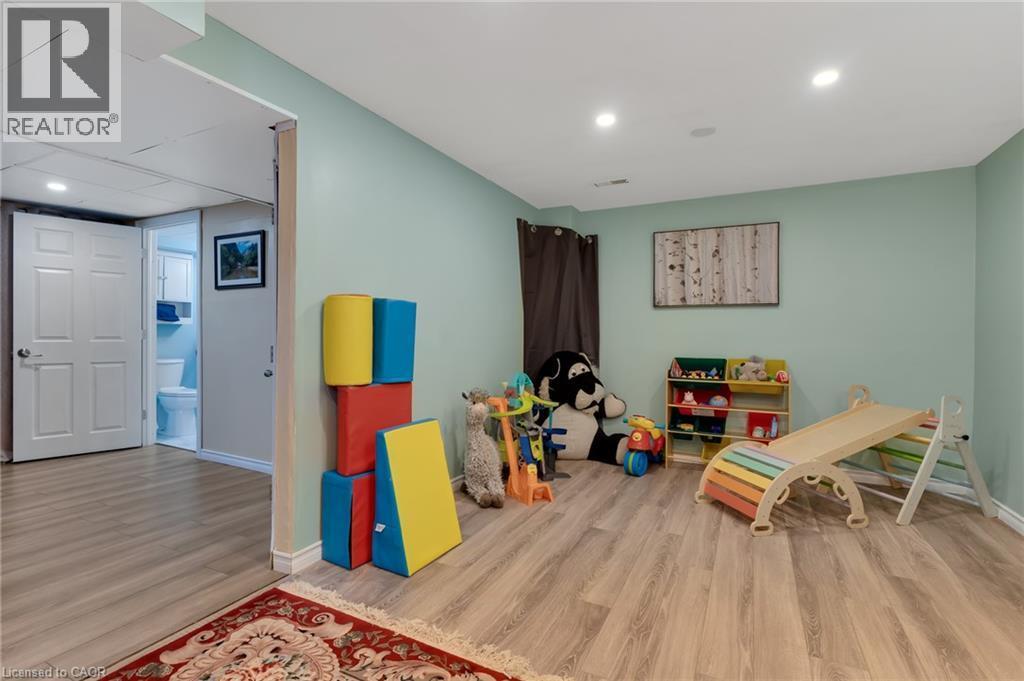 41 Delavan Drive, Cambridge, ON - Indoor Photo Showing Other Room