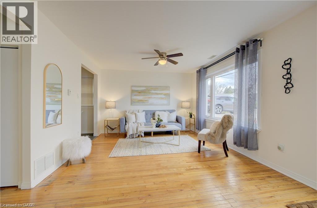 73 East 33Rd Street, Hamilton, ON - Indoor