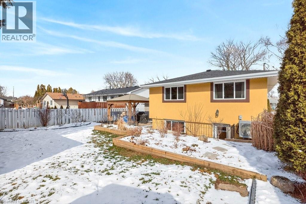 36 Hanover Place, Hamilton, ON - Outdoor