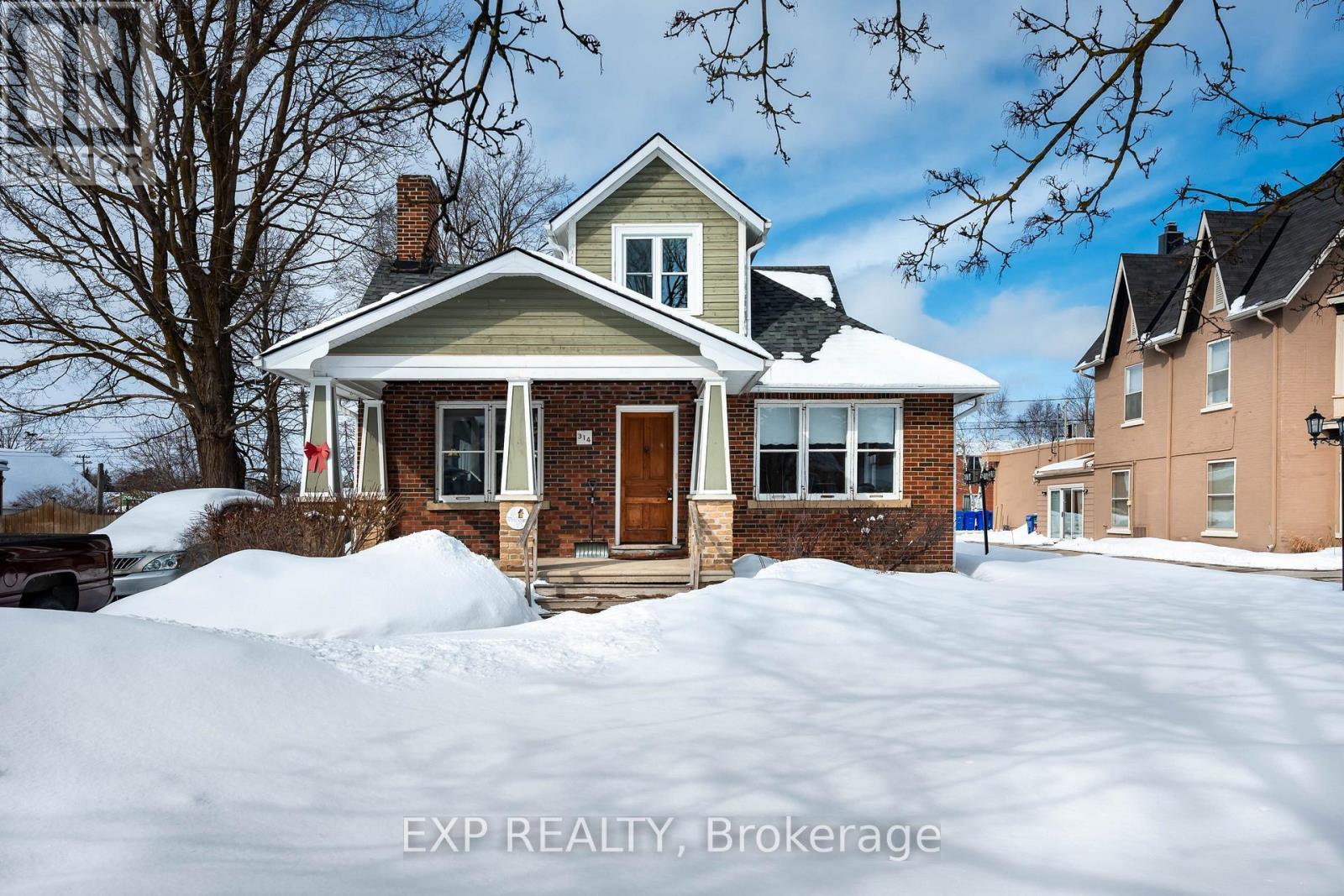 314 Main Street E, Shelburne, ON - Outdoor With Facade