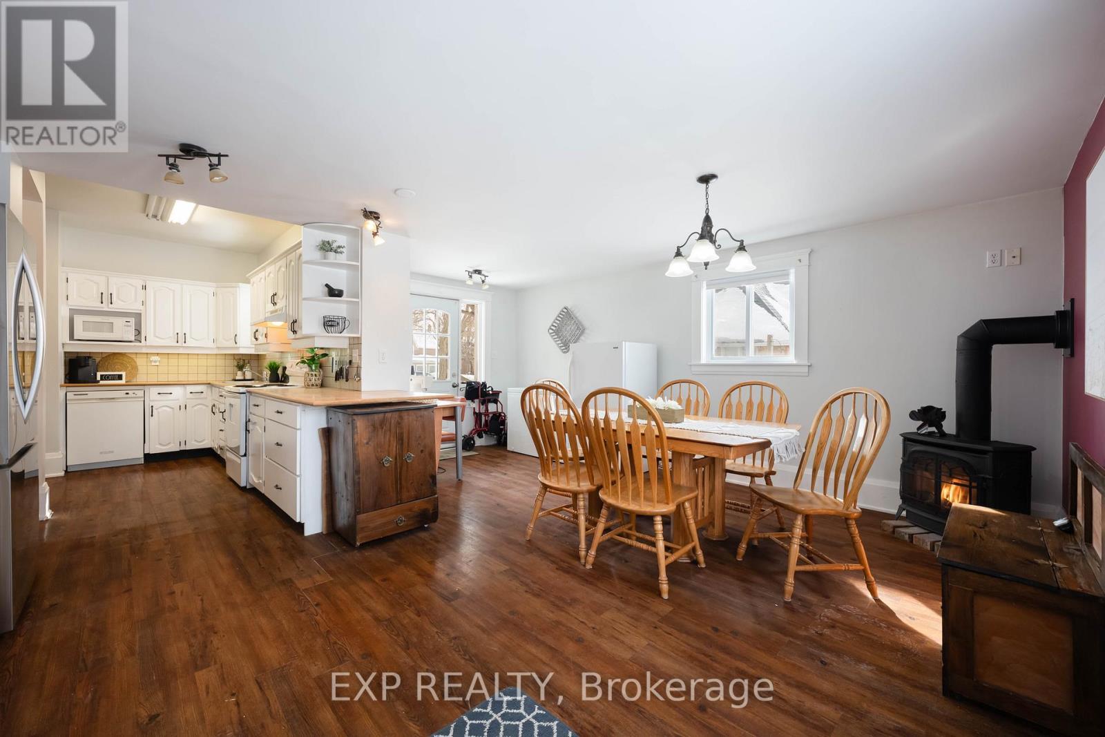 314 Main Street E, Shelburne, ON - Indoor