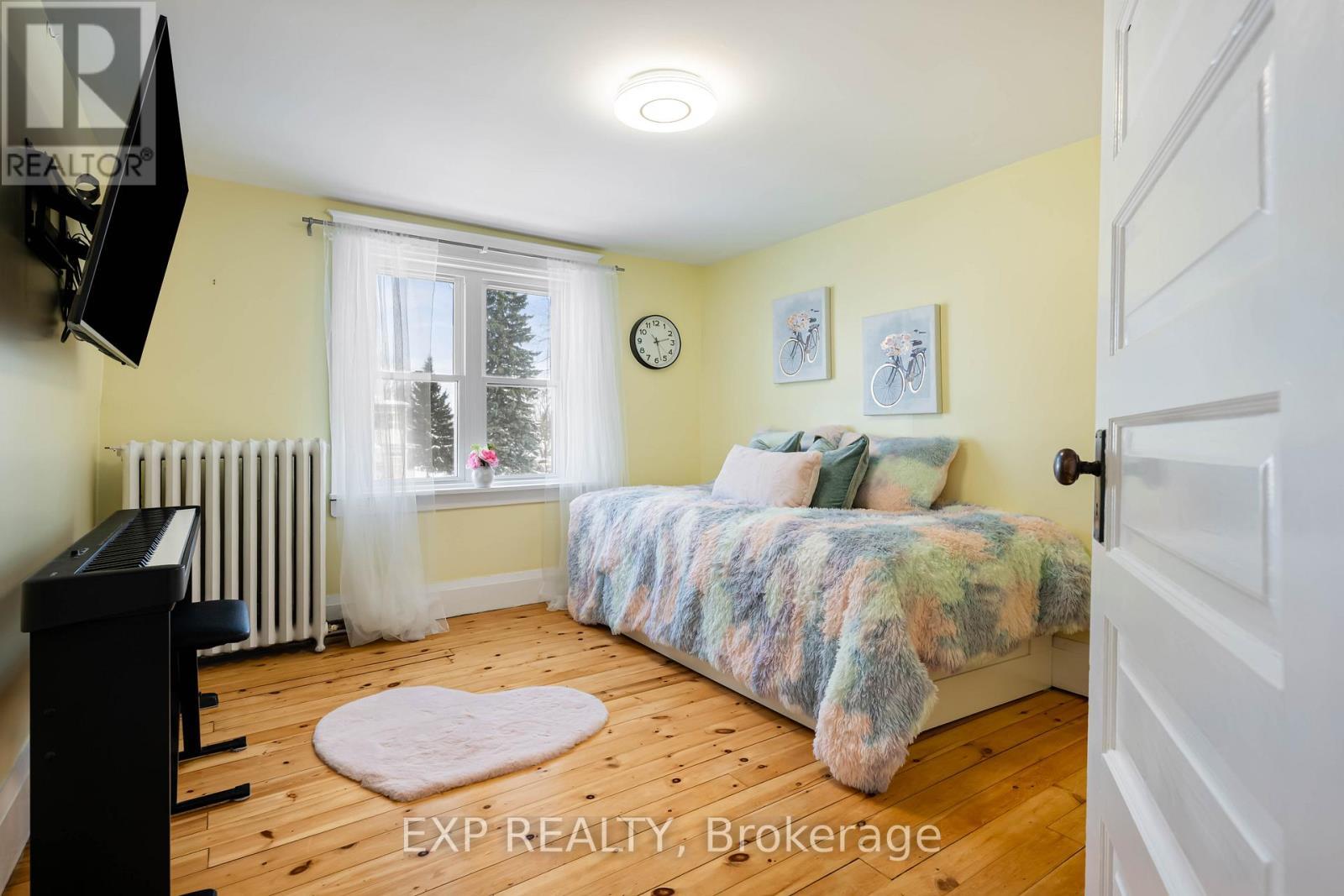 314 Main Street E, Shelburne, ON - Indoor Photo Showing Bedroom
