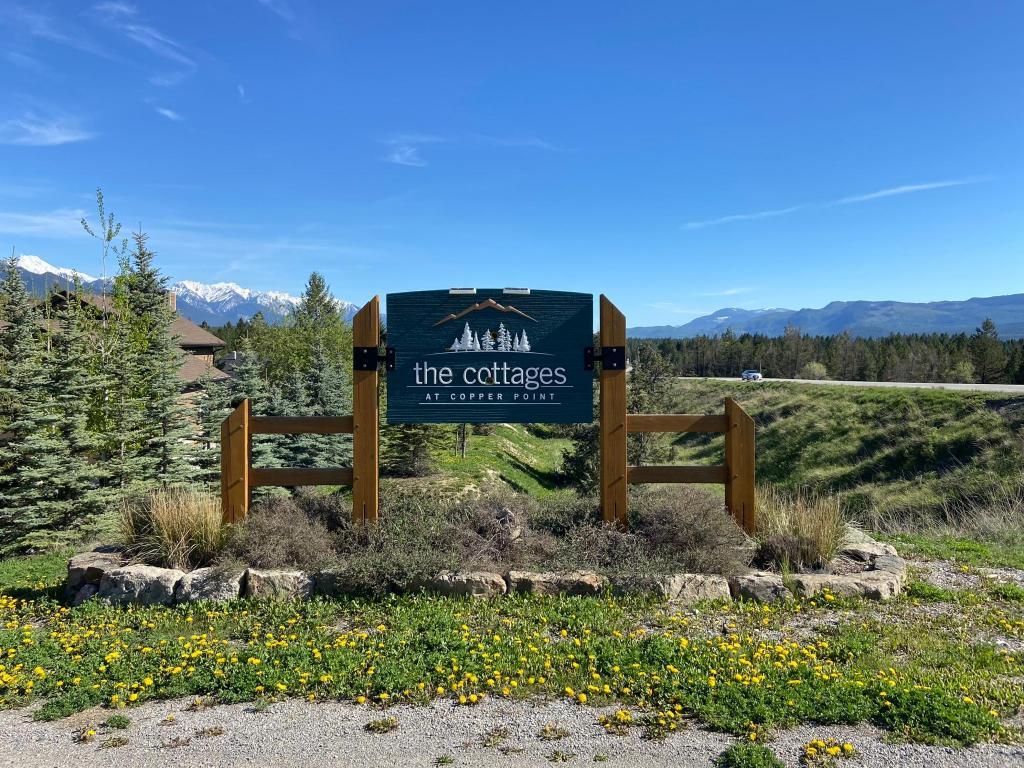 Copper Point Way, Windermere, BC - Outdoor With View