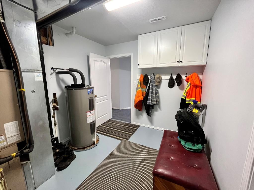 213 Burton School Road, Burton, BC - Indoor