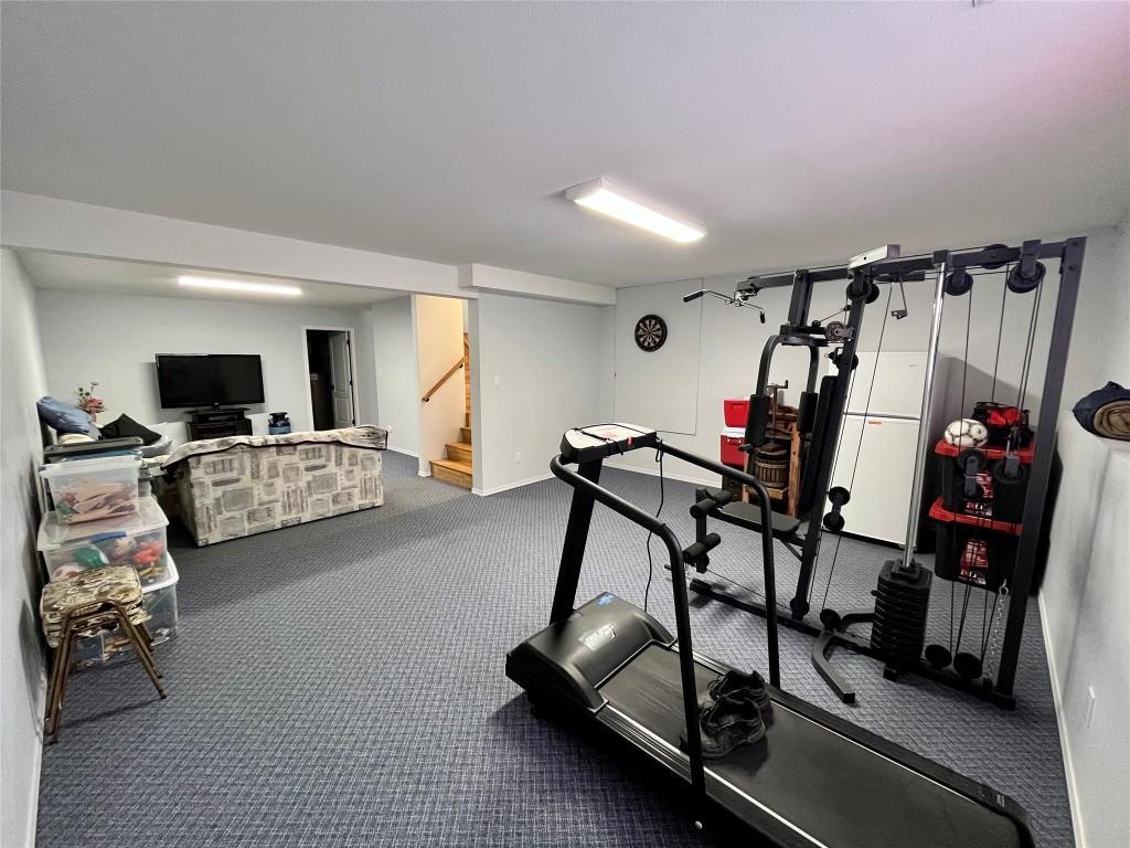 213 Burton School Road, Burton, BC - Indoor Photo Showing Gym Room