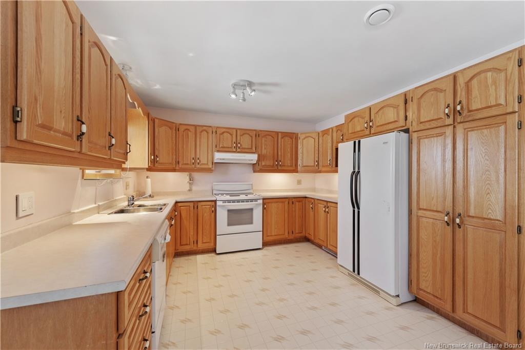 44 Glendalea Cres, Moncton, NB