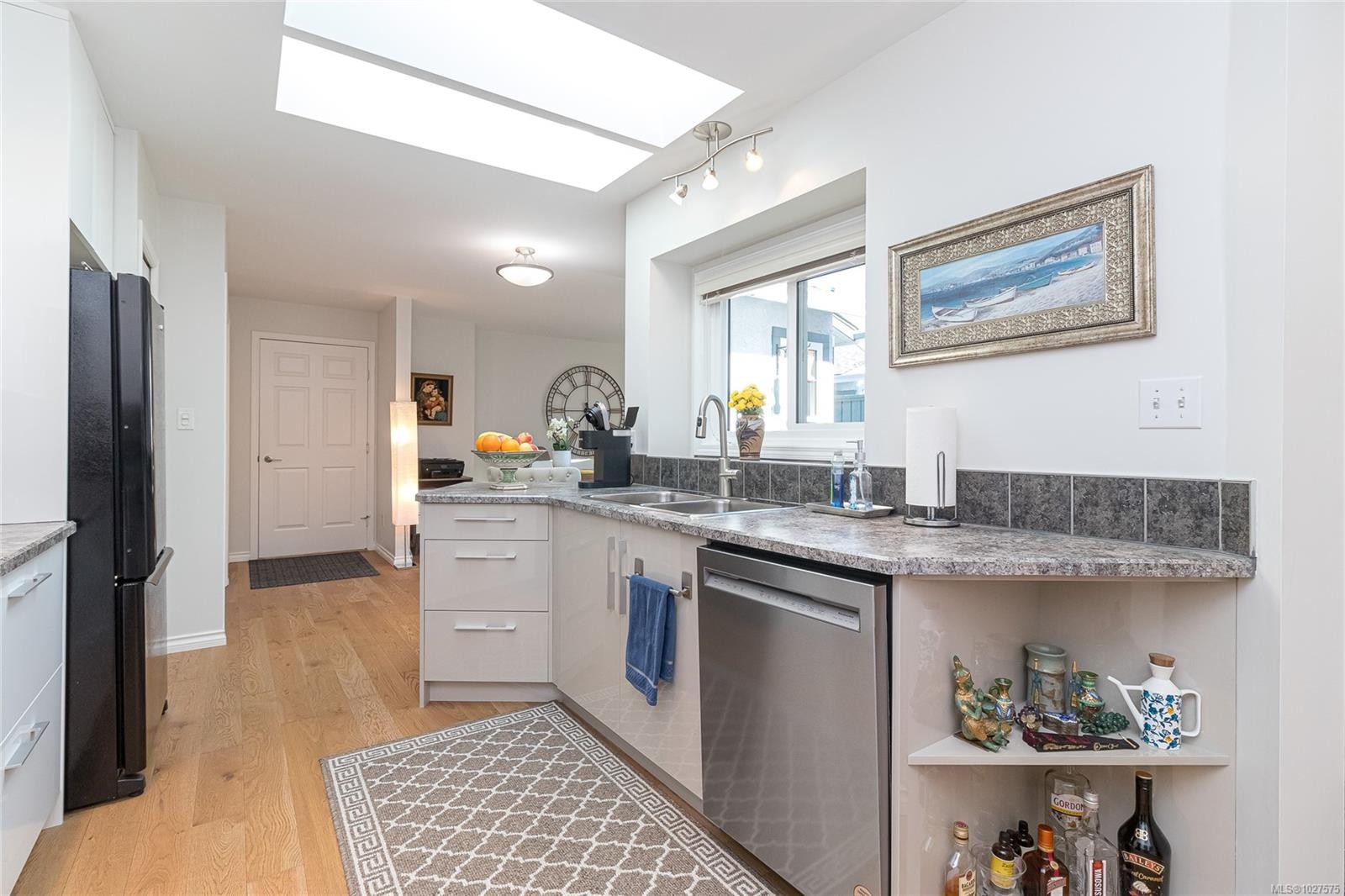 5-10084 Third St, Sidney, BC