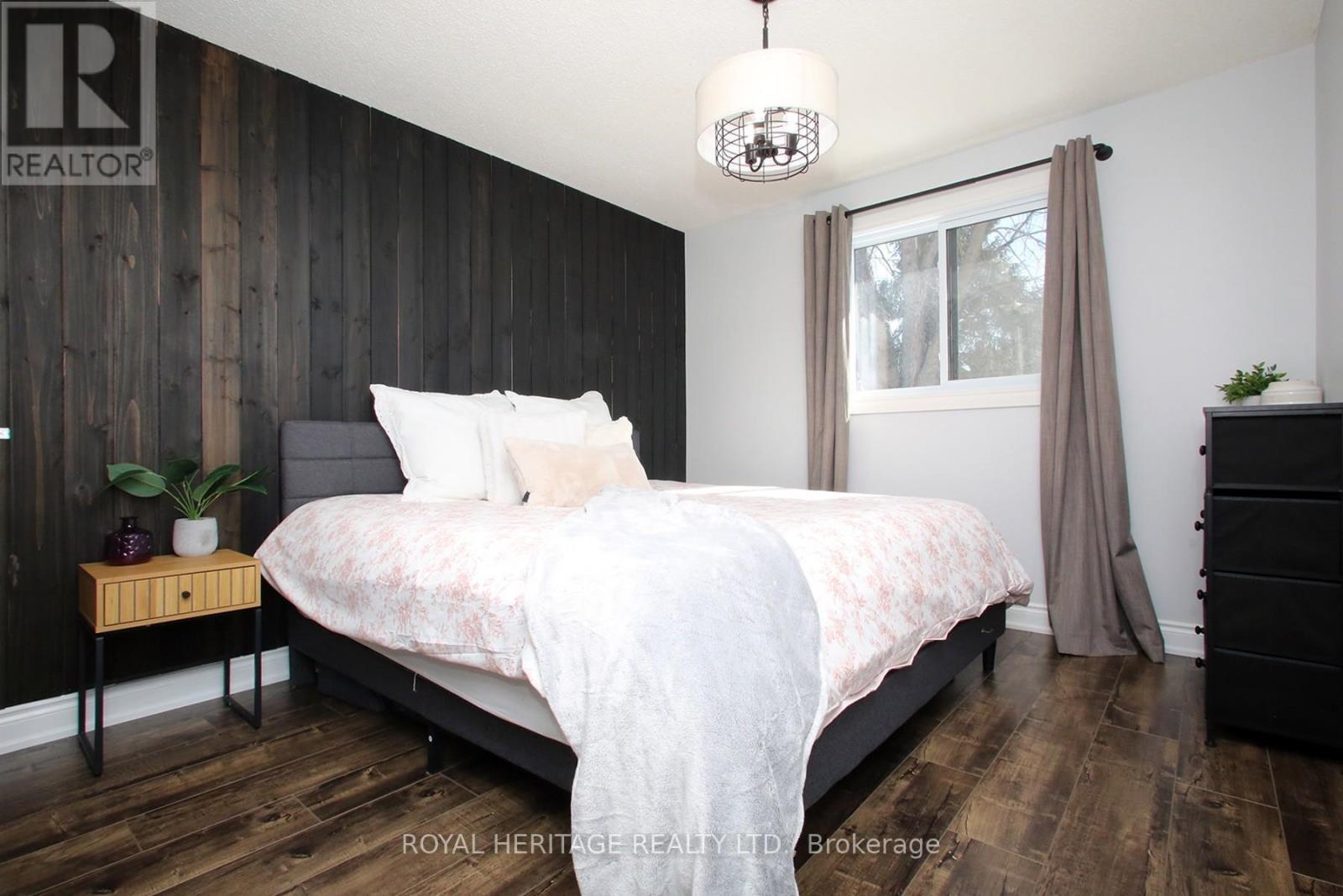Main Floor Primary Bedroom - 641 Deauville Court, Oshawa, ON - Indoor Photo Showing Bedroom