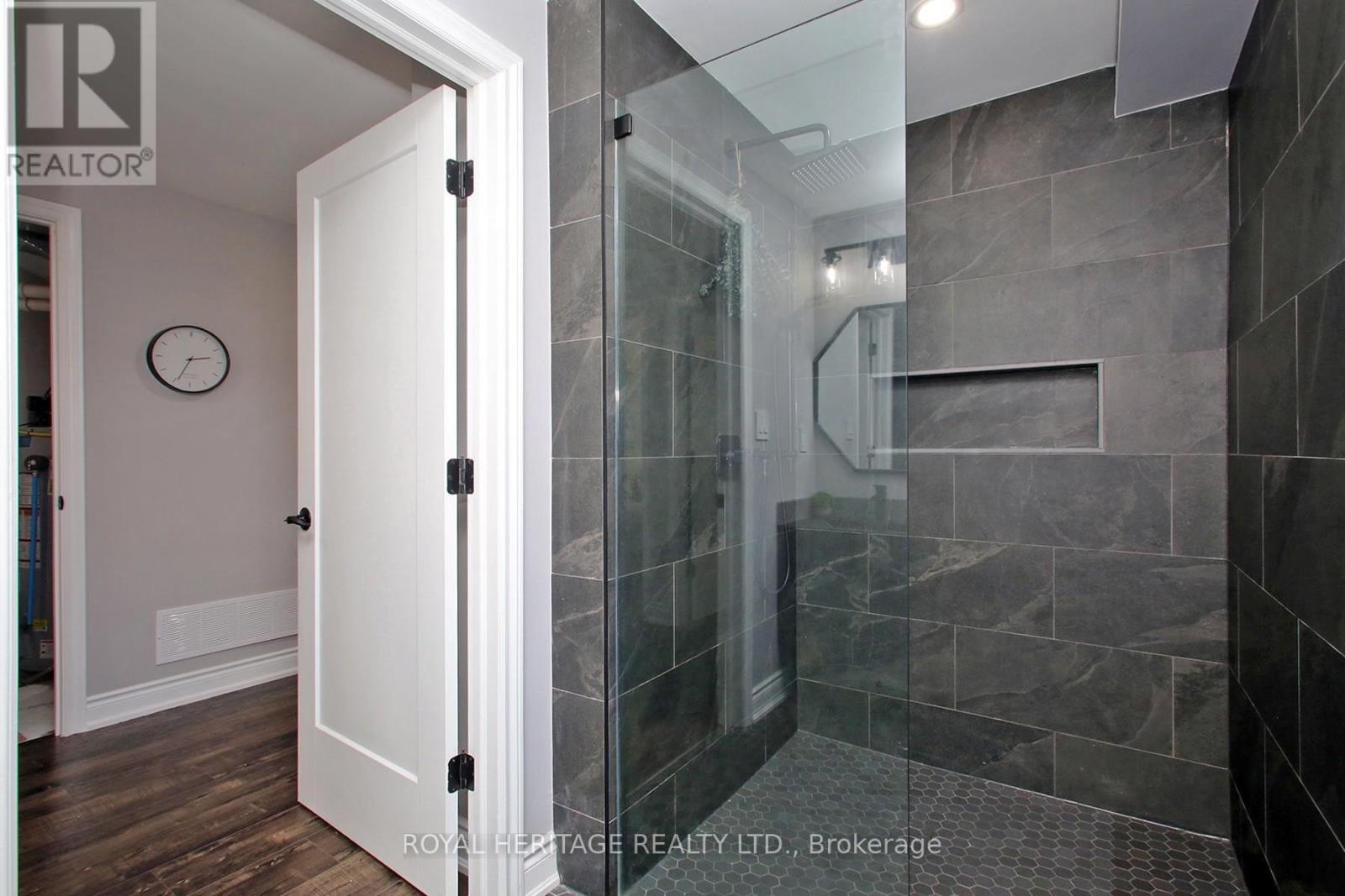 Lower Level Bathroom - 641 Deauville Court, Oshawa, ON - Indoor Photo Showing Bathroom