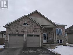 393 BRADY COURT Fort Erie, ON L2A 1N1