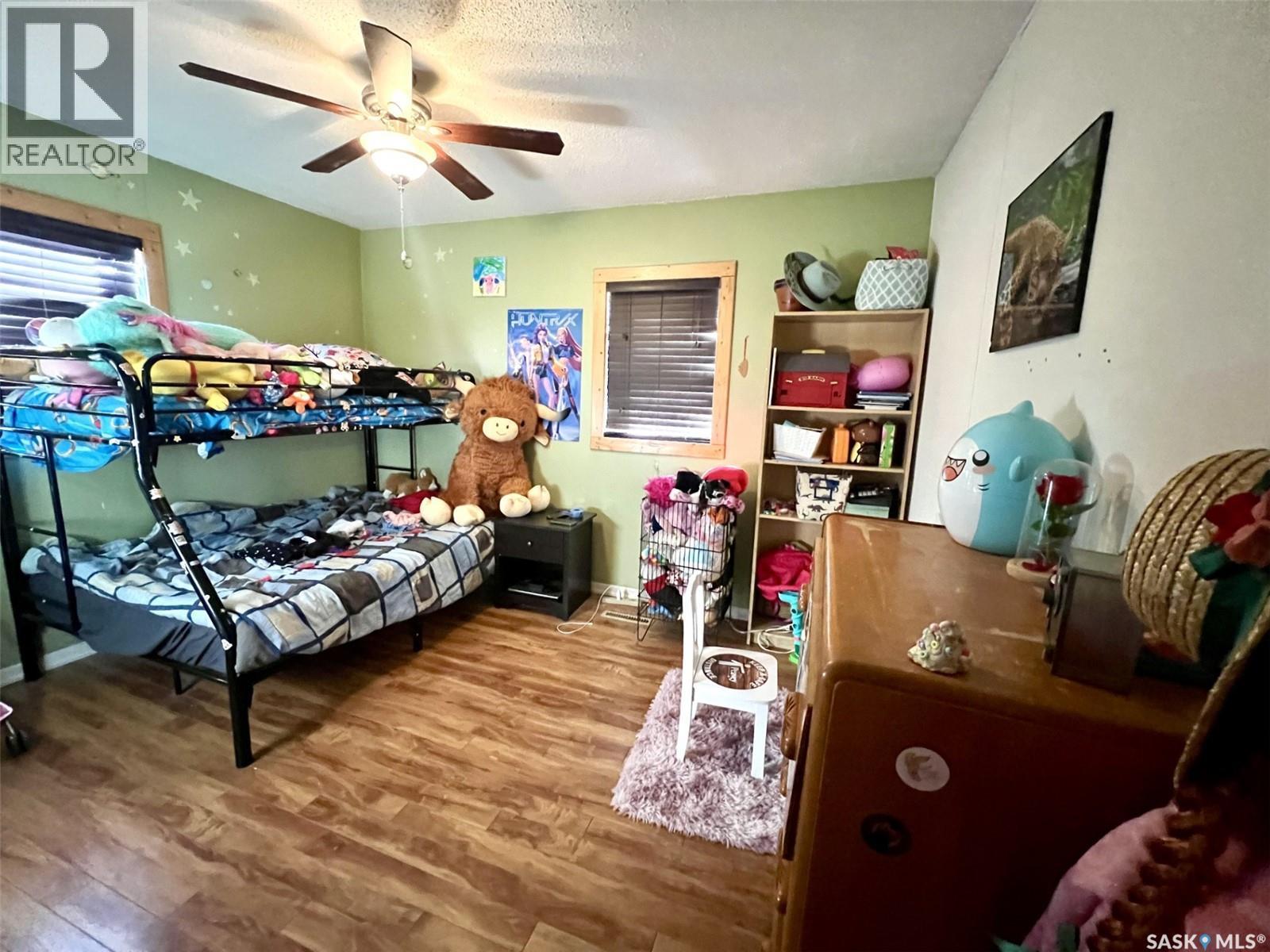 1600 Chaplin Street E, Swift Current, SK - Indoor Photo Showing Bedroom