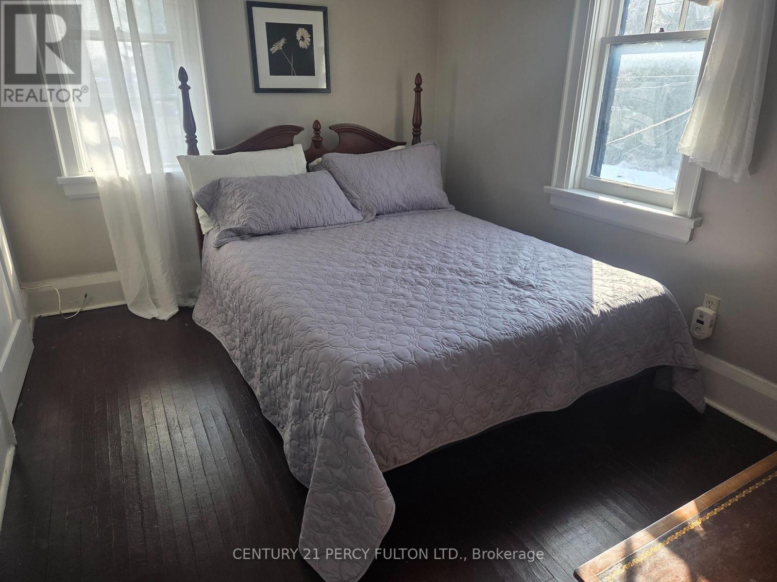 61 Gibbons Street, Oshawa, ON - Indoor Photo Showing Bedroom