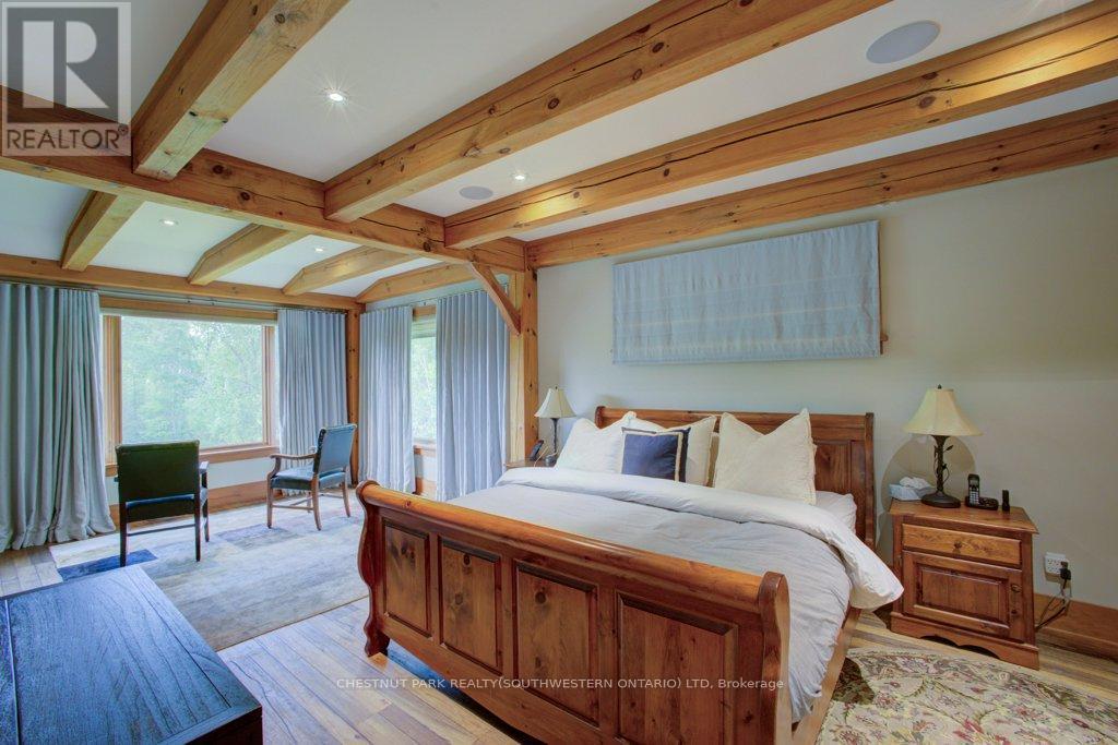 8429 Poplar Side Road, Clearview, ON - Indoor Photo Showing Bedroom