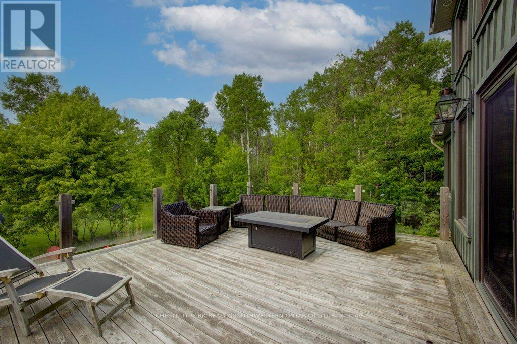 8429 Poplar Side Road, Clearview, ON - Outdoor With Deck Patio Veranda