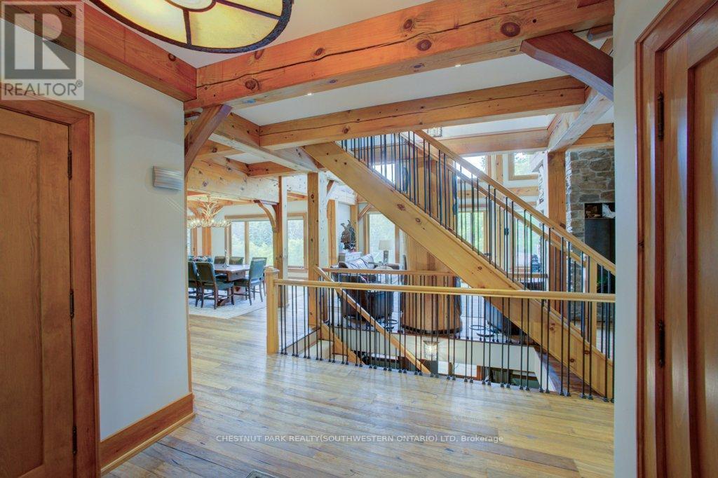 8429 Poplar Side Road, Clearview, ON - Indoor Photo Showing Other Room