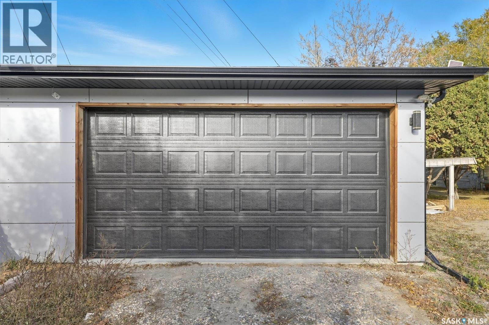 1106 7Th Street E, Saskatoon, SK - Outdoor