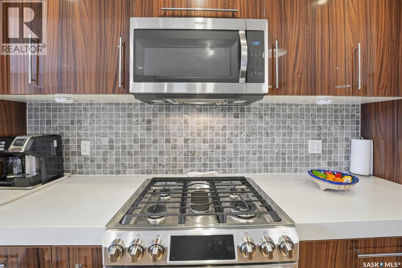 1106 7Th Street E, Saskatoon, SK - Indoor Photo Showing Kitchen