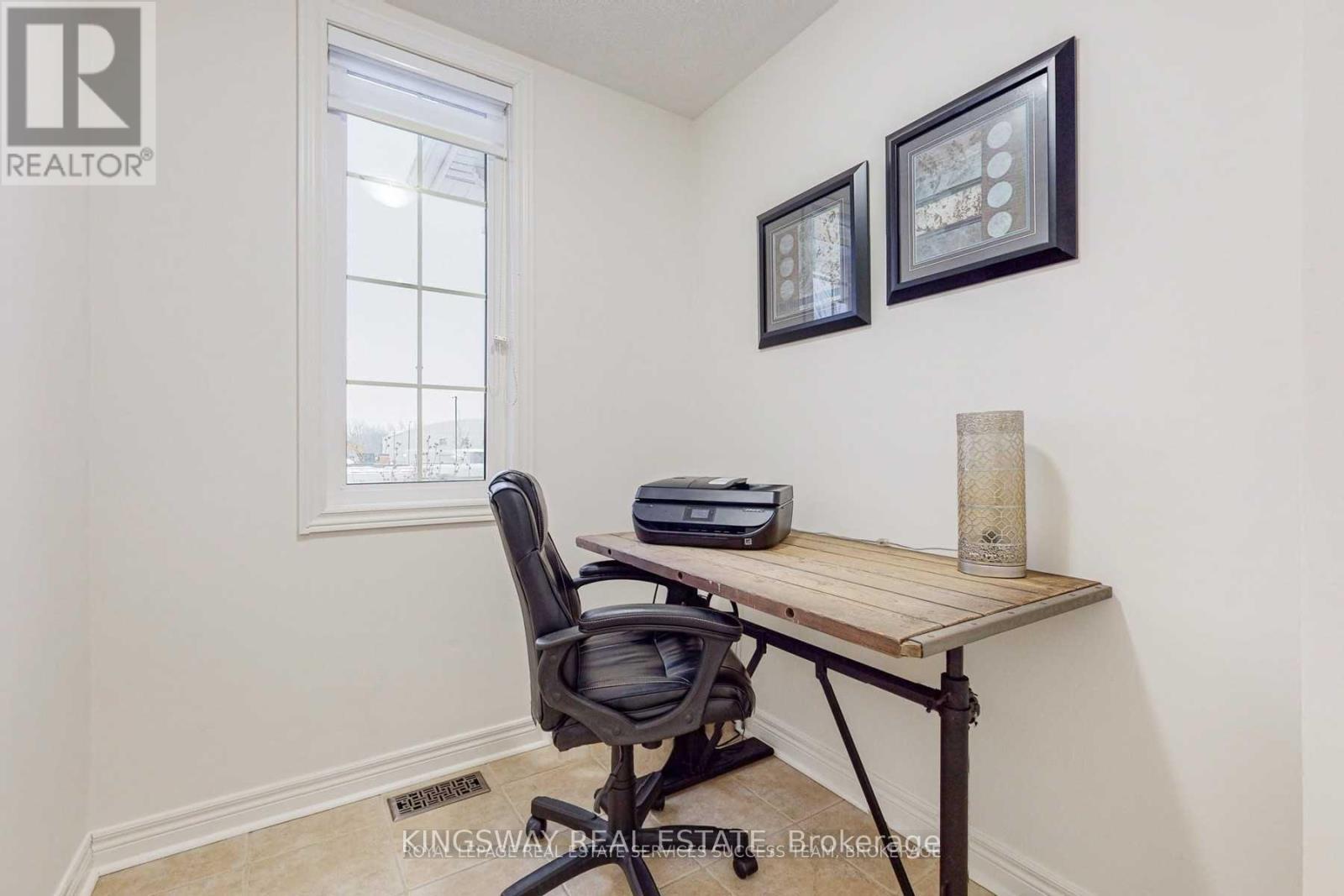 14 Mcdevitt Lane, Caledon, ON - Indoor Photo Showing Office