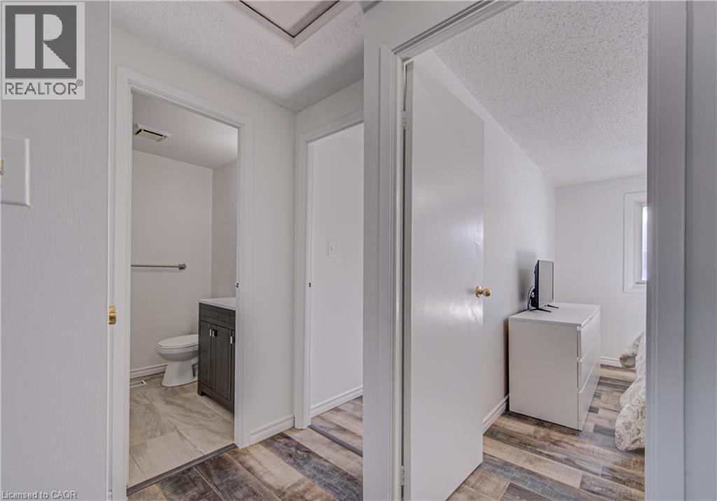 277 Pioneer Drive, Kitchener, ON - Indoor