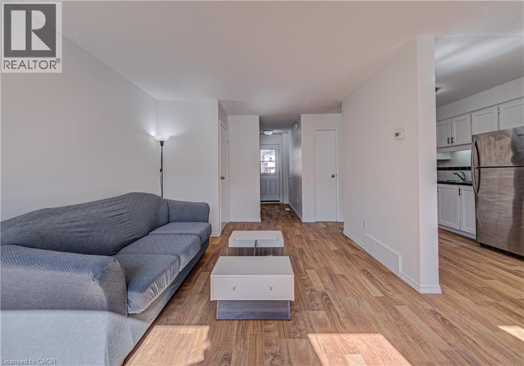 277 Pioneer Drive, Kitchener, ON - Indoor