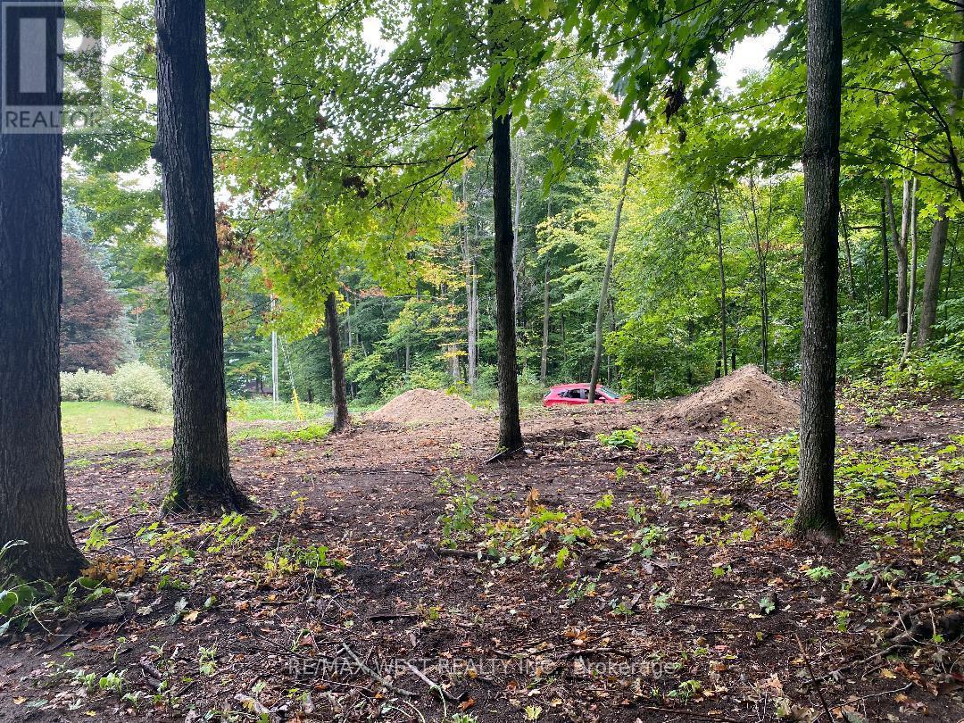 12 Lakeview Crescent, Tiny, ON