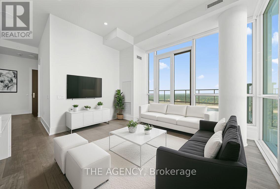 4506 - 39 Roehampton Avenue, Toronto, ON - Indoor Photo Showing Living Room