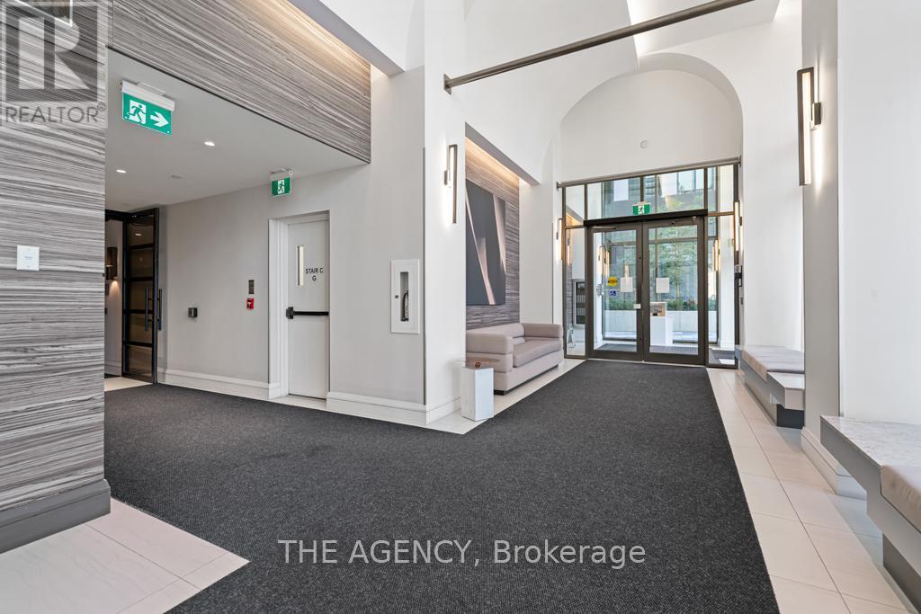 4506 - 39 Roehampton Avenue, Toronto, ON - Indoor Photo Showing Other Room