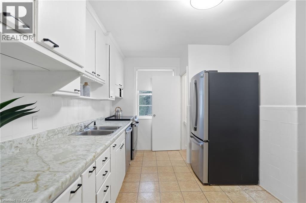 170 Dufferin Street, Hamilton, ON - Indoor Photo Showing Kitchen With Double Sink