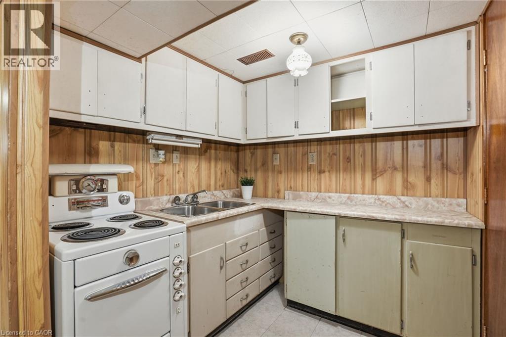 170 Dufferin Street, Hamilton, ON - Indoor Photo Showing Kitchen With Double Sink
