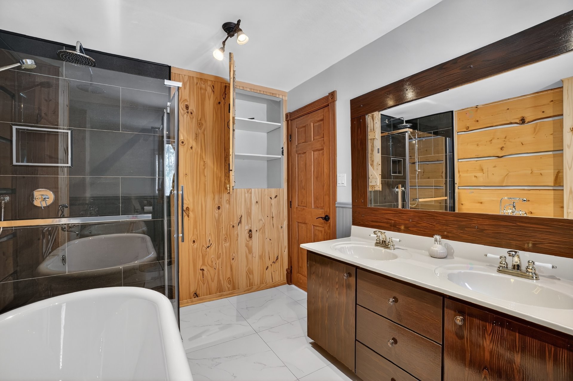 Salle de bains - 1705 Ch. Du Fer-À-Cheval, Prévost, QC - Indoor Photo Showing Bathroom
