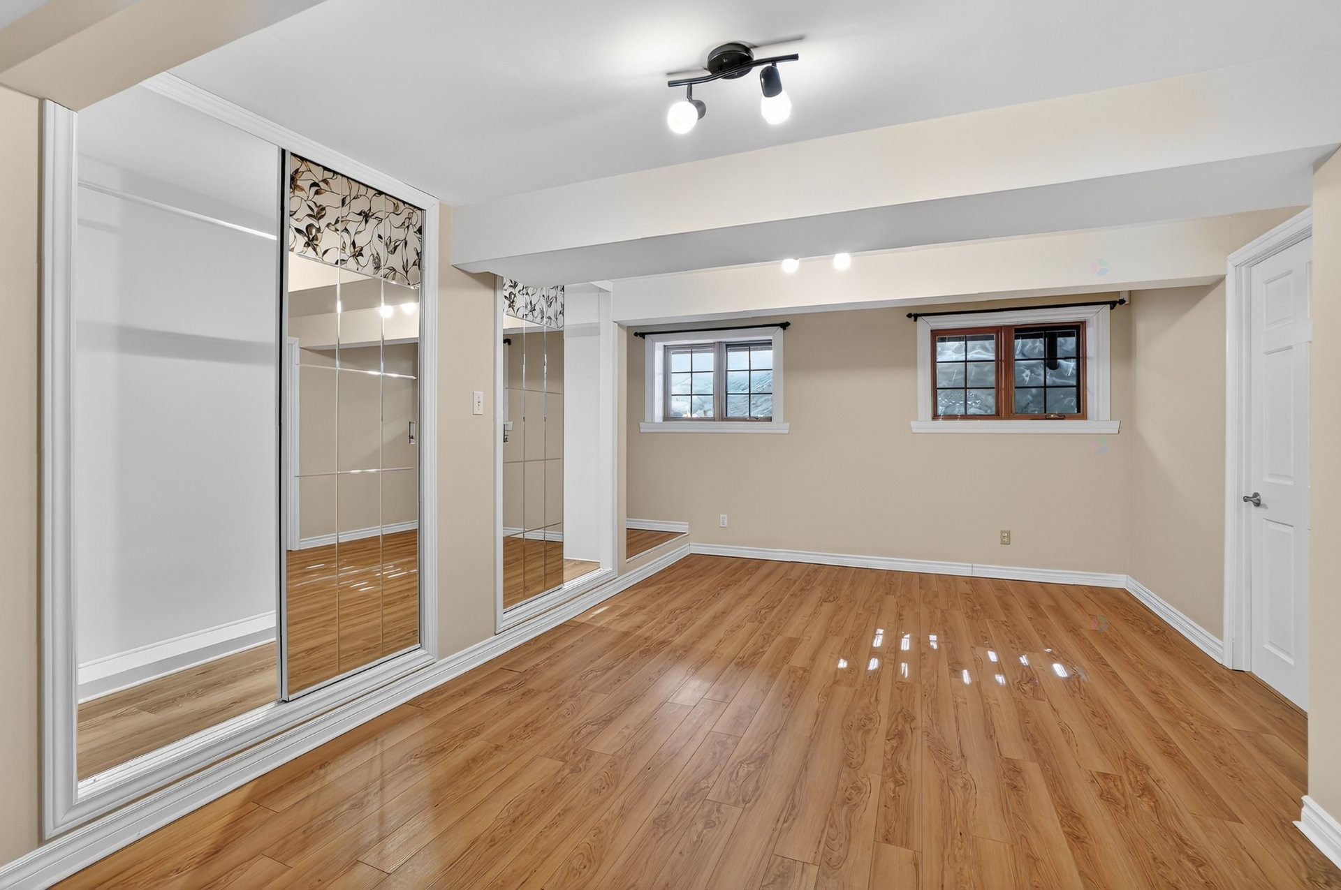 Chambre à coucher principale - 1705 Ch. Du Fer-À-Cheval, Prévost, QC - Indoor Photo Showing Other Room