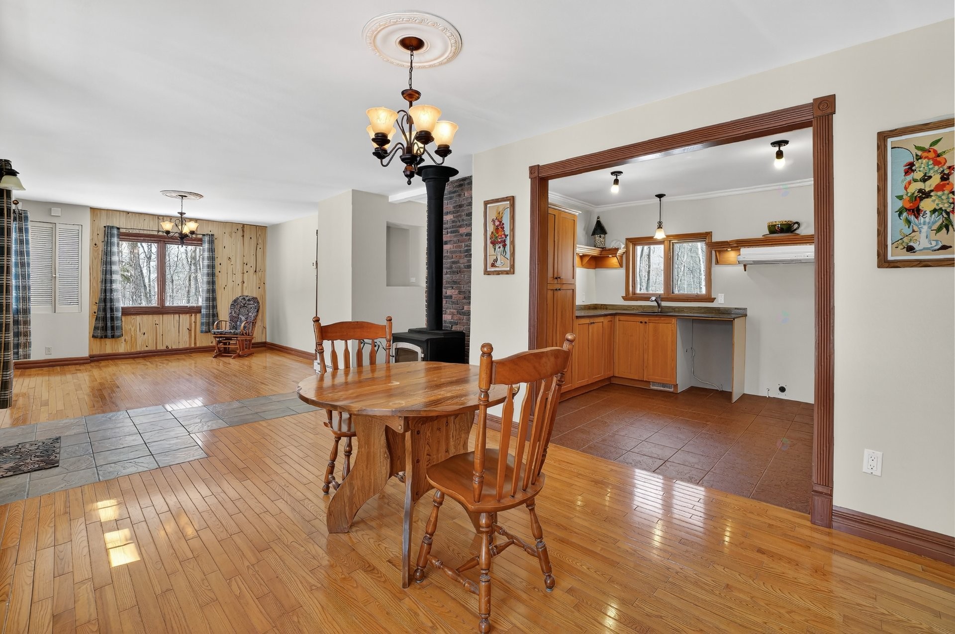 Vue d'ensemble - 1705 Ch. Du Fer-À-Cheval, Prévost, QC - Indoor Photo Showing Dining Room