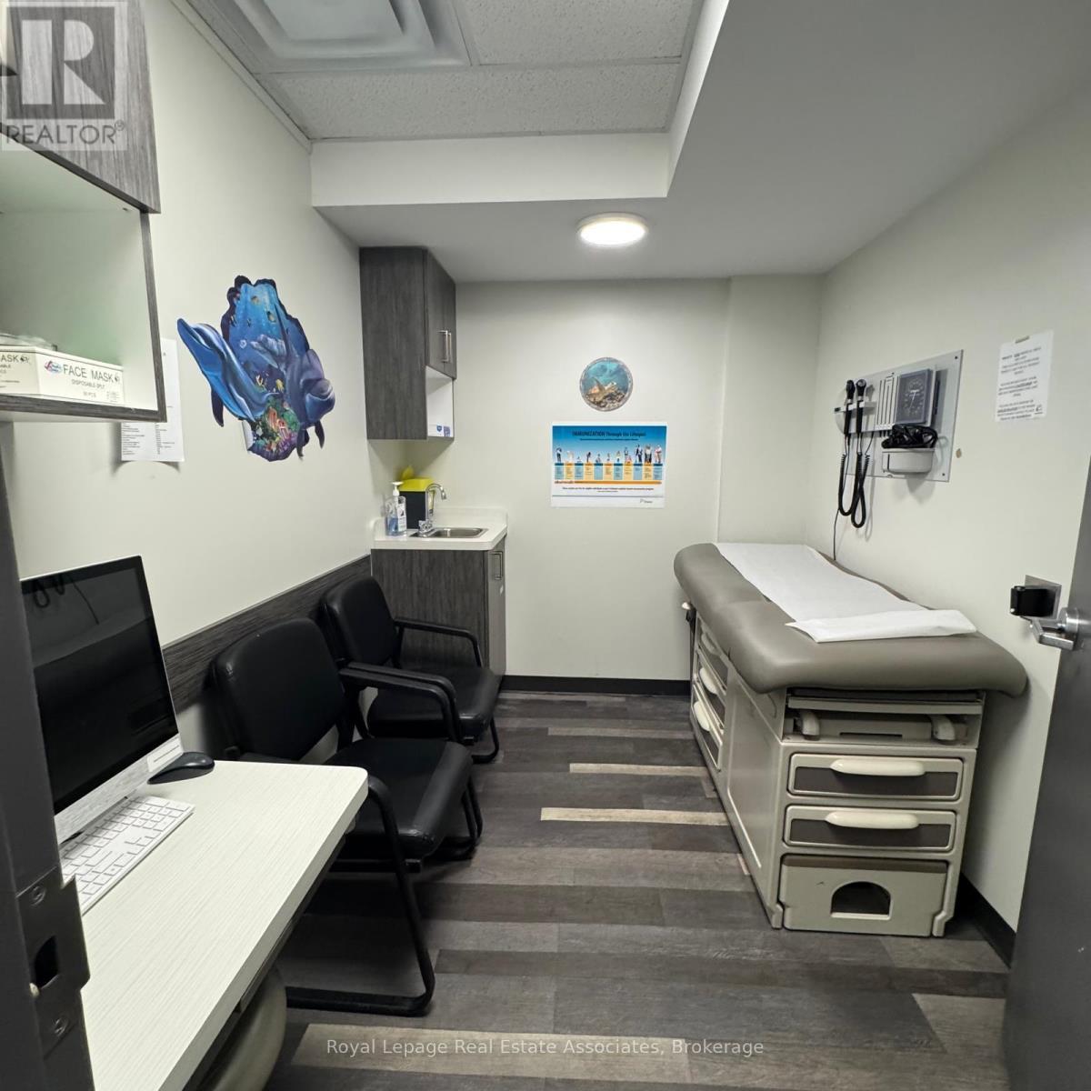 10 Main Street, Mississauga, ON